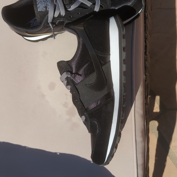 Nike Waffle Sneakers - Picture 5 of 7